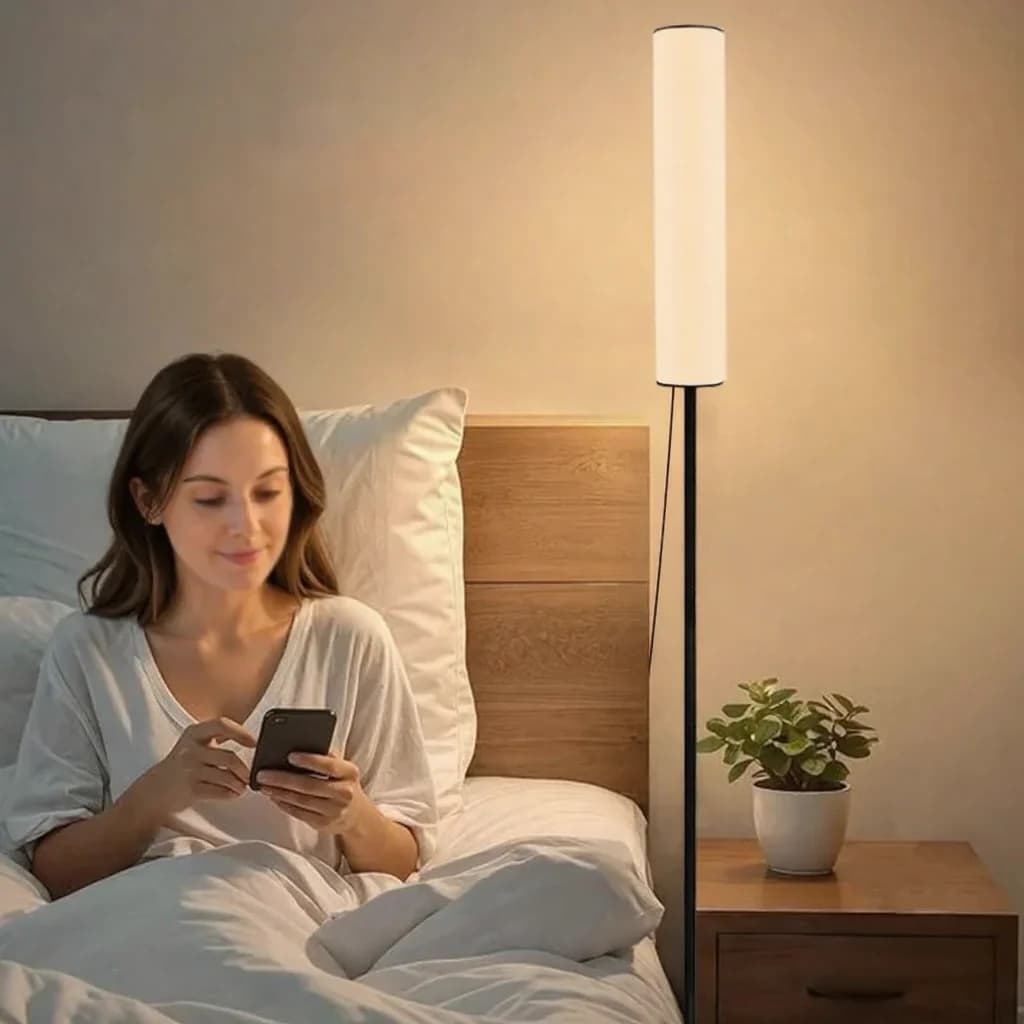 Lampă de podea LED cu înălțime reglabilă, bază trepied și trei moduri de culoare
