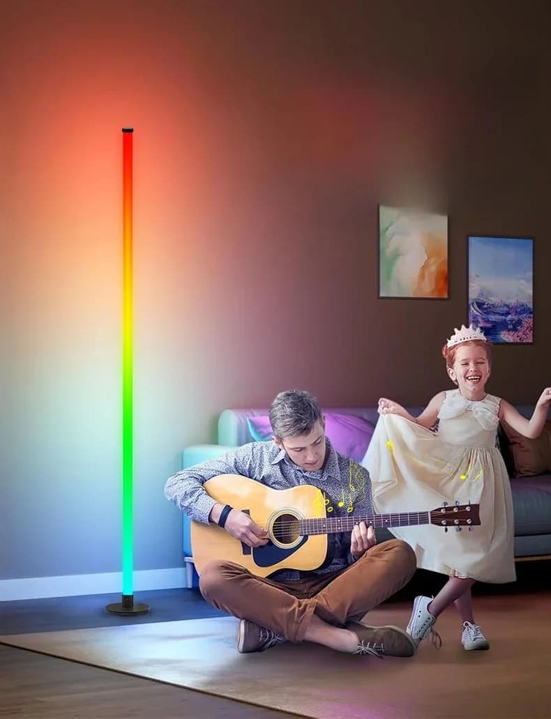 Lampă de podea LED RGB cu control prin aplicație pentru living