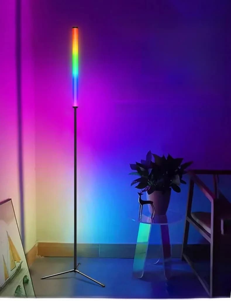 Lampă de podea RGB cu schimbare culori, sincronizare muzicală și control prin aplicație